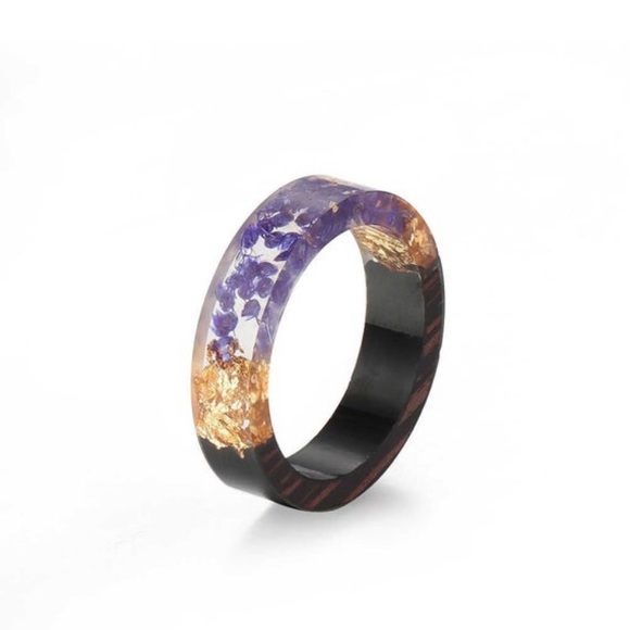 New wood resin rings with dried flowers and sea stones epoxy flower rings - Picture 2 of 2
